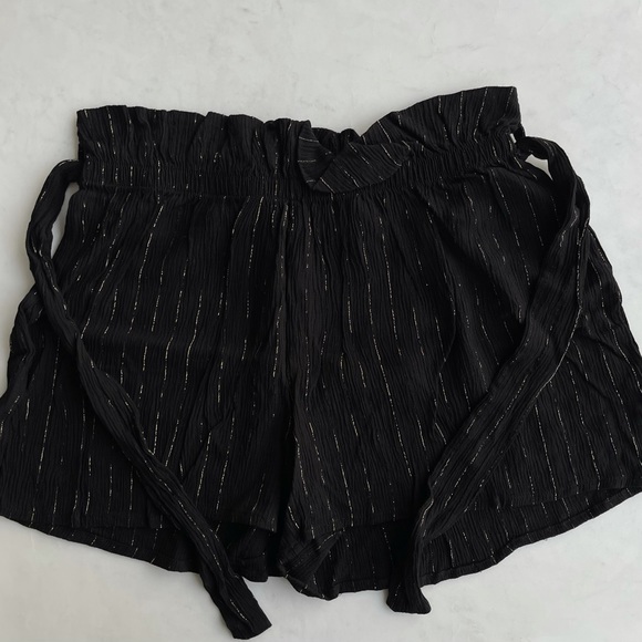 NASTY GAL 2 Piece Cover-Up Top and Shorts (never worn) - Picture 9 of 13